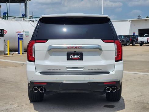 Used 2023 GMC Yukon Denali AWD/4WD image 6