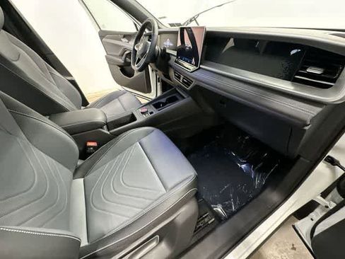 New 2026 Volkswagen Tiguan SE R-Line image 20