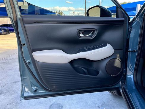 New 2026 Honda HR-V LX image 10