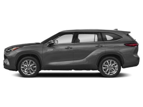 Certified 2021 Toyota Highlander Limited AWD/4WD image 3