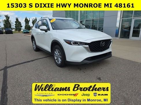 Used 2023 MAZDA CX-5 AWD 2.5 S w/ Select Package image 3