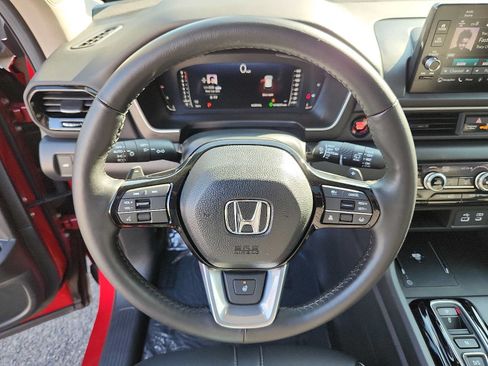 Certified 2025 Honda Pilot Elite image 19