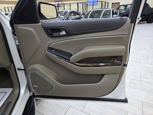 Used 2019 GMC Yukon XL SLT w/ Premium Edition RWD image 42