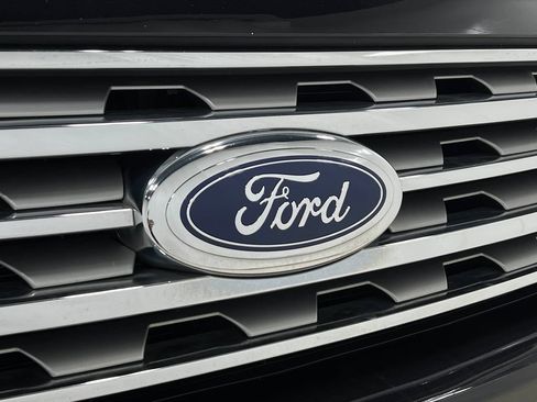 Used 2020 Ford Expedition Limited w/ Equipment Group 301A AWD/4WD image 45
