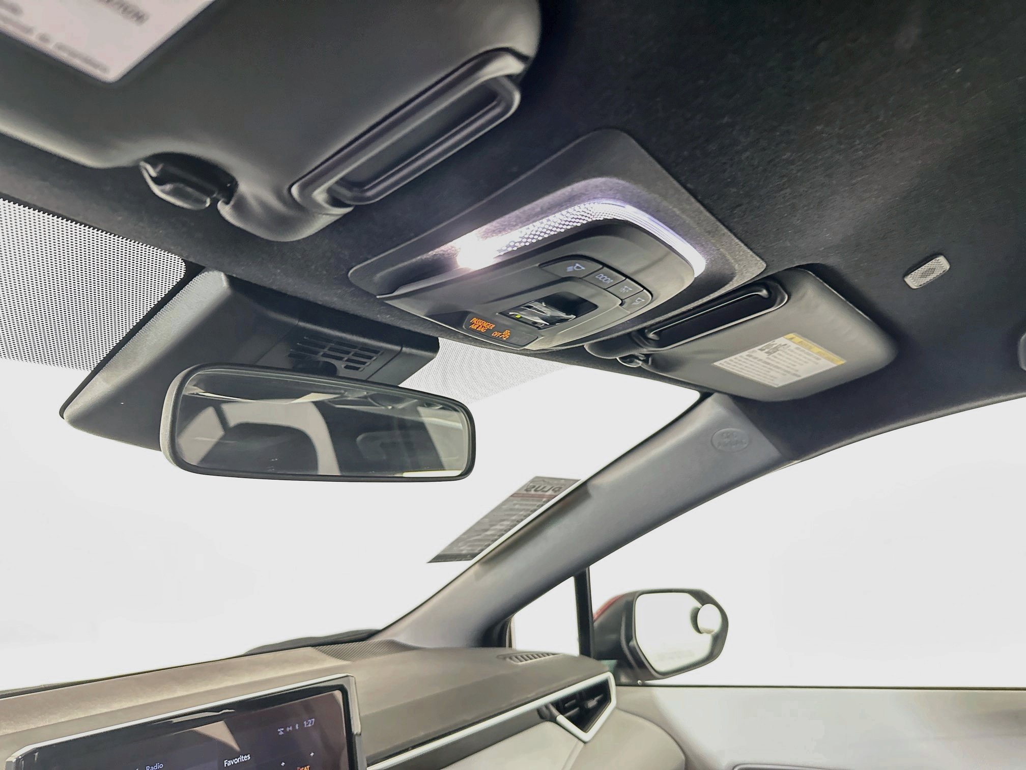 Used 2024 Toyota Corolla SE FWD image 18