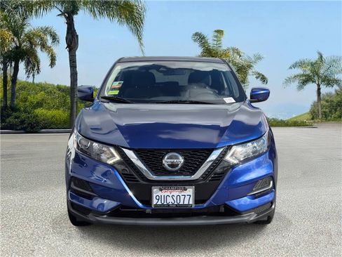 Used 2022 Nissan Rogue Sport S image 3