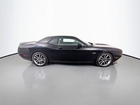 Used 2023 Dodge Challenger R/T image 11