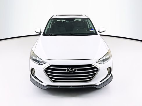 Used 2017 Hyundai Elantra Value Edition FWD image 3