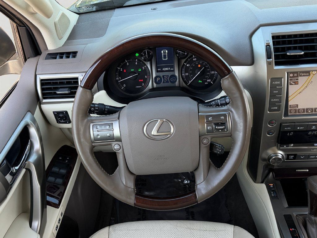 Used 2019 Lexus GX 460 Premium w/ Premium Package AWD/4WD image 18