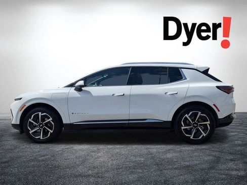 Certified 2025 Chevrolet Equinox EV LT w/ Convenience Package image 7