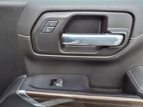 Used 2019 Chevrolet Silverado 1500 RST image 25