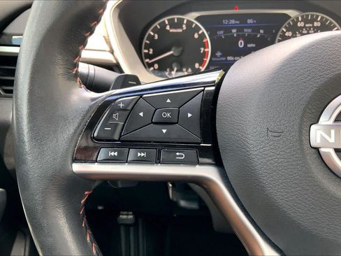 Used 2024 Nissan Altima 2.5 SR w/ SR Premium Package FWD image 24