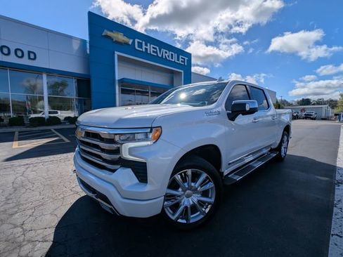 Used 2024 Chevrolet Silverado 1500 High Country w/ High Country Premium Package AWD/4WD image 33
