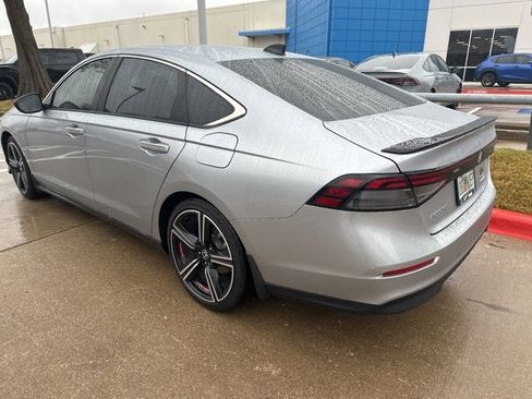 Used 2023 Honda Accord Sport image 4