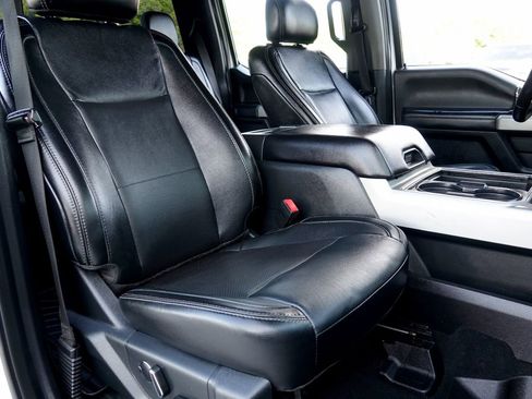 Used 2019 Ford F250 Lariat w/ Lariat Value Package AWD/4WD image 31
