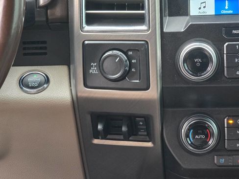 Used 2019 Ford F250 Limited image 34