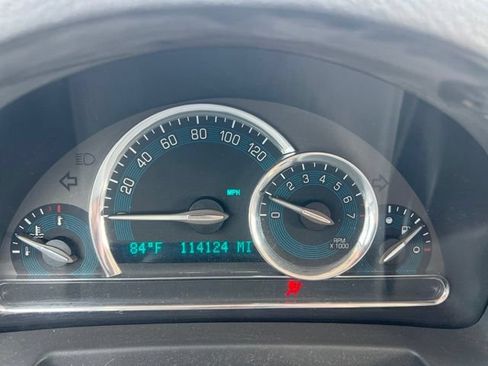 Used 2010 Chevrolet HHR LT FWD image 10