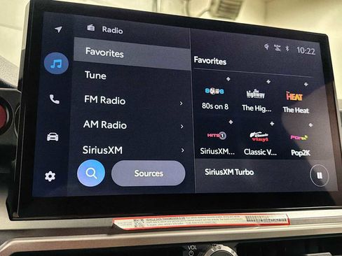 Certified 2025 Toyota 4Runner TRD Off-Road Premium image 18