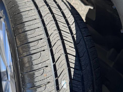 Used 2019 Ford Escape SEL image 28