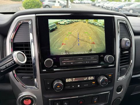 Used 2021 Nissan Titan SV w/ SV Convenience Package AWD/4WD image 29