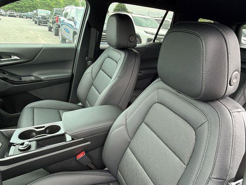 New 2026 Chevrolet Equinox LT w/ Convenience Package II FWD image 14