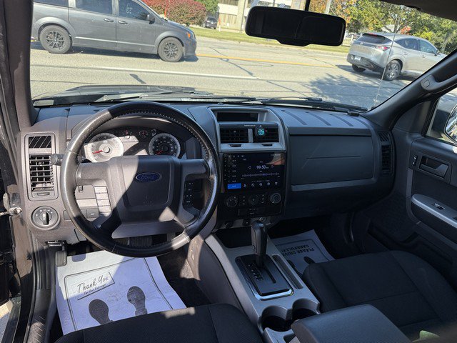 Used 2009 Ford Escape XLT FWD image 11