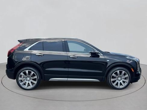 Certified 2023 Cadillac XT4 Premium Luxury w/ Technology Package AWD/4WD image 5