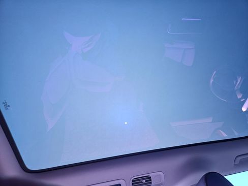 New 2025 Volkswagen ID. Buzz Pro S Plus image 21