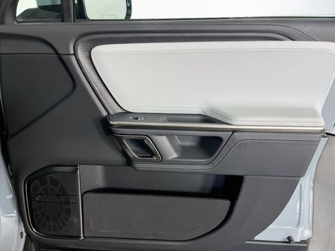 Used 2024 Rivian R1S Adventure Quad AWD/4WD image 37