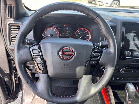 Used 2023 Nissan Frontier PRO-4X w/ Pro-4X Premium Package AWD/4WD image 13