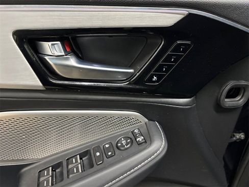 Certified 2023 Acura MDX SH-AWD w/ Technology Package image 12