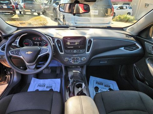 Used 2023 Chevrolet Malibu LT image 11