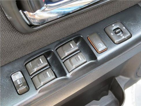 Used 2012 GMC Canyon SLE AWD/4WD image 10