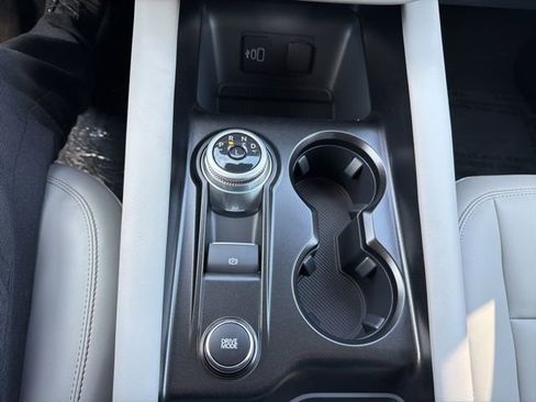 New 2026 Ford Explorer Active w/ Active Comfort Package image 25