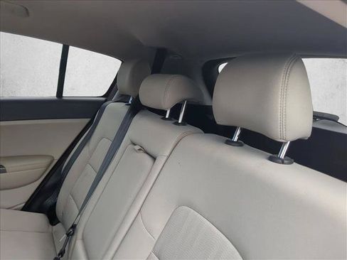 Used 2020 Kia Sportage LX FWD image 16