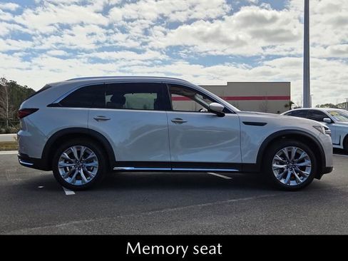 Certified 2024 MAZDA CX-90 3.3 Turbo w/ Premium Package image 17