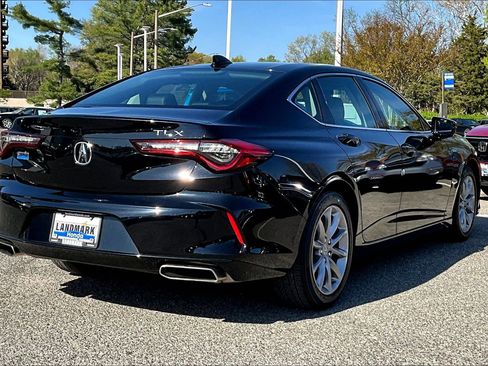 Used 2023 Acura TLX image 2