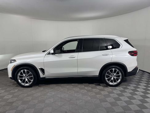Used 2024 BMW X5 xDrive40i AWD/4WD image 11
