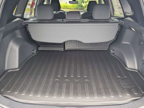 Used 2026 Toyota RAV4 SE AWD/4WD image 16