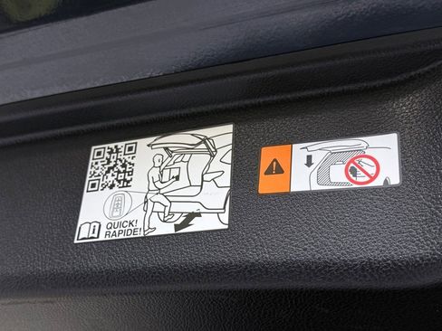 Used 2024 Toyota Grand Highlander Limited image 8