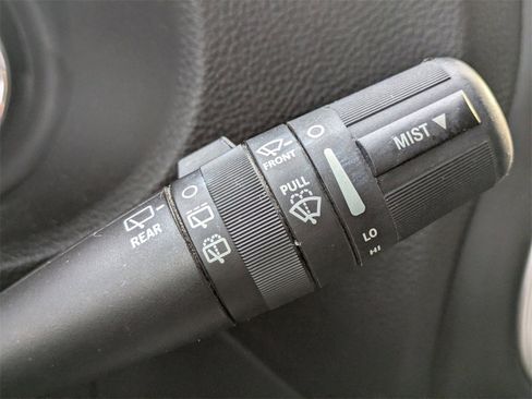 Used 2017 Jeep Wrangler Unlimited Sahara w/ Max Tow Package image 26