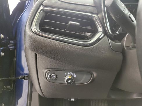 Used 2023 Chevrolet Equinox RS w/ RS Leather Package image 10