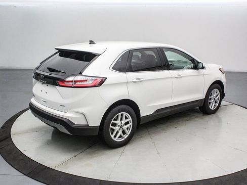 Certified 2023 Ford Edge SEL image 4