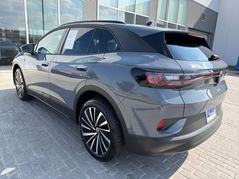 Certified 2025 Volkswagen ID.4 Pro AWD/4WD image 4