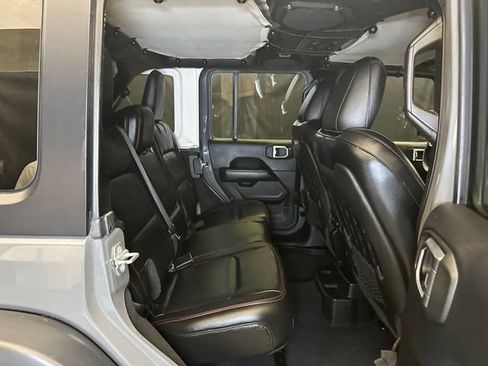 Used 2019 Jeep Wrangler Unlimited Rubicon AWD/4WD image 18