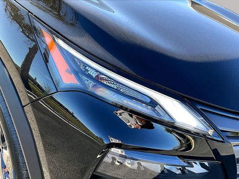 New 2026 Nissan Rogue SV w/ Cold Weather Package FWD image 13