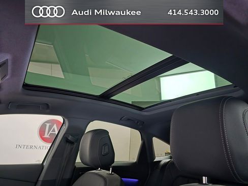 Used 2023 Audi Q4 e-tron Premium Plus w/ Premium Plus AWD/4WD image 18