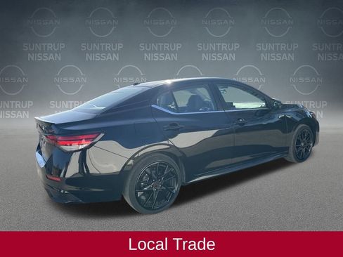 Used 2024 Nissan Sentra SR w/ SR Premium Package image 7