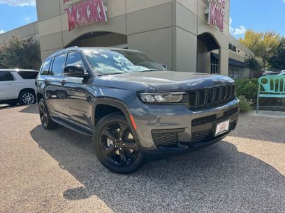 Used 2023 Jeep Grand Cherokee L Laredo