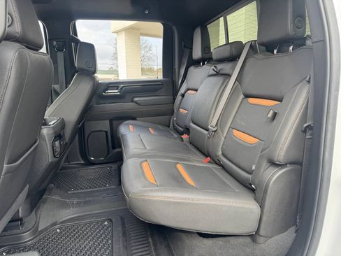Used 2024 GMC Sierra 2500 AT4 w/ AT4 Premium Plus Package AWD/4WD image 12